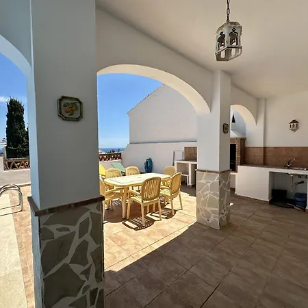 R1384 Casa Cleo Вілла Нерха