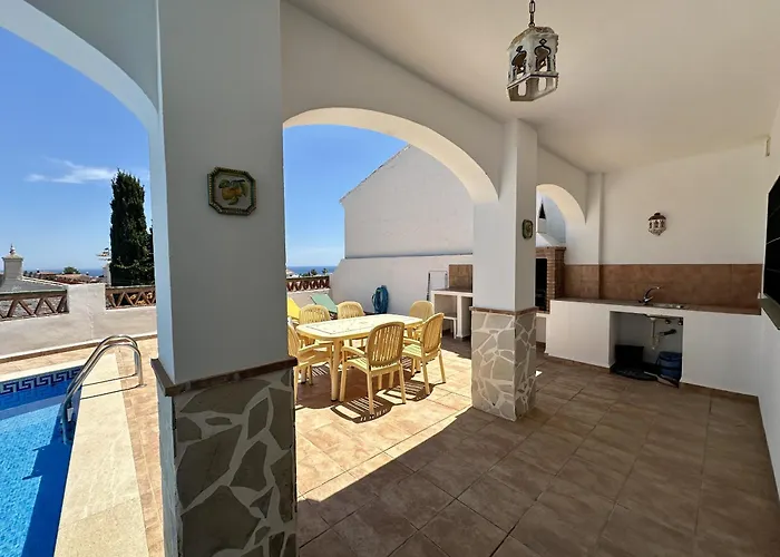 R1384 Casa Cleo Вилла Нерха